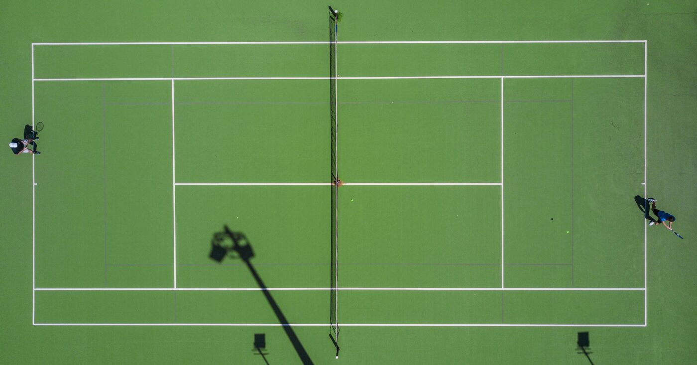 Teniso ir padelio būreliai vaikams - raketiniai sportai, ugdantys fizinius, socialinius ir emocinius įgūdžius